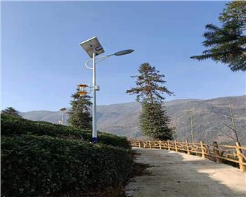 青海西安新農村太陽能殺蟲燈燈案例 青海蘭光路燈廠產品